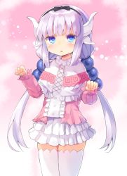 Rule 34 | 1girl, black bow, blue eyes, blush, bow, dragon girl, dragon horns, eyebrows, frilled skirt, frills, hair bow, hairband, highres, hopepe, horns, kanna kamui, kobayashi-san chi no maidragon, legs together, light purple hair, long hair, long sleeves, long twintails, looking at viewer, parted lips, paw pose, pink background, silver hair, skirt, solo, standing, tail, thighhighs, twintails, white skirt, white thighhighs, zettai ryouiki