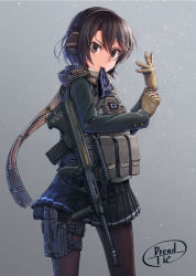 Rule 34 | 1girl, assault rifle, bad id, bad pixiv id, black eyes, black hair, black pantyhose, bullpup, dreadtie, gloves, grey background, gun, hair ornament, hairclip, headset, highres, holster, looking at viewer, mouth hold, original, pantyhose, pleated skirt, rifle, scarf, short hair, signature, skirt, snowing, solo, thigh holster, weapon