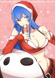 1girl, akame ga kill!, bangs, belt, belt buckle, black belt, blue eyes, blue hair, breasts, buckle, cleavage, collarbone, detached sleeves, esdeath, eyebrows visible through hair, eyelashes, fur-trimmed headwear, fur-trimmed sleeves, fur trim, hair between eyes, hat, highres, large breasts, long hair, long sleeves, looking at viewer, midriff, mouth hold, navel, pink background, red headwear, red ribbon, red skirt, red sleeves, ribbon, santa costume, santa hat, shiny, shiny hair, skirt, solo, spaghetti strap, stomach, tashiro tetsuya, very long hair