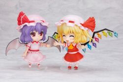 2girls flandre_scarlet multiple_girls nendoroid photo_(medium) remilia_scarlet touhou