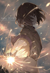 Rule 34 | 1girl, 2019, belt, blurry, brown eyes, brown hair, brown jacket, cloud, cloudy sky, commentary, depth of field, fireworks, floating hair, foreshortening, hair over one eye, holding, jacket, kiyo (chaoschyan), long sleeves, looking at viewer, new year, original, outstretched arm, parted lips, short hair, sidelocks, sky, smile, solo, sparkler, standing, teeth, upper body, wing collar