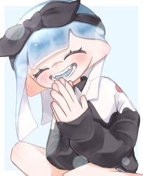 Rule 34 | 1girl, black bow, black hairband, black jacket, blue background, blue hair, border, bow, bow hairband, closed eyes, eyelashes, hair bow, hairband, inkling, inkling girl, inkling player character, jacket, long hair, multicolored clothes, multicolored jacket, nintendo, outside border, own hands together, simple background, sitting, sleeves past wrists, smile, solo, splatoon (series), teeth, tentacle hair, two-tone jacket, vk92004, white border, white jacket