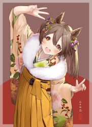 Rule 34 | 1girl, 2023, animal ears, arm up, blush, bow, brown hair, floral print, fur-trimmed kimono, fur trim, hair bow, hakama, highres, hip vent, horse ears, japanese clothes, kimono, kogomiza, long hair, long sleeves, looking at viewer, new year, open mouth, smart falcon (umamusume), smile, solo, twintails, umamusume, upper body, v, w, wide sleeves, yellow eyes, yellow hakama