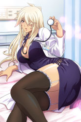 Rule 34 | 1girl, ass, bed, bed sheet, blonde hair, breasts, cleavage, doctor, ikkitousen, lab coat, large breasts, long hair, lying, on side, pillow, purple eyes, solo