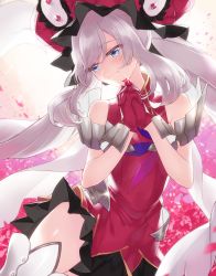Rule 34 | 1girl, blue eyes, blush, closed mouth, cowboy shot, fate/grand order, fate (series), floating hair, gloves, grey hair, hat, highres, kan&#039;yu (citron 82), long hair, looking to the side, marie antoinette (fate), purple gloves, sidelocks, sleeveless, smile, solo, twintails, very long hair