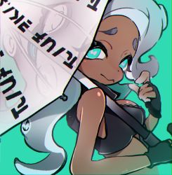 Rule 34 | 1girl, aqua eyes, artist name, black gloves, breasts, cephalopod eyes, closed mouth, colored skin, commentary, crop top, cropped vest, dark-skinned female, dark skin, fingerless gloves, from side, gloves, green background, grey hair, holding, holding weapon, inkling (language), light particles, long hair, looking at viewer, looking back, marina (splatoon), medium breasts, mole, mole under mouth, multicolored skin, nintendo, octoling, pointy ears, signature, smile, solo, splat brella (splatoon), splatoon (series), splatoon 2, standing, suction cups, tentacle hair, ueda kou, vest, weapon, zipper, zipper pull tab