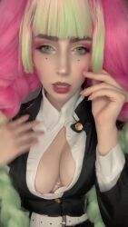 Rule 34 | 1girl, animated, audible music, brazilian (nationality), breasts, cleavage, cosplay, dudabweber, female focus, green eyes, green hair, indoors, kanroji mitsuri, kanroji mitsuri (cosplay), kimetsu no yaiba, long hair, looking at viewer, lowres, medium breasts, multicolored hair, photo (medium), pink hair, real life, solo, sound, tagme, video
