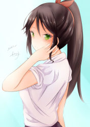 Rule 34 | 1girl, blue background, blush, brown hair, brown ribbon, closed mouth, commentary request, dakkusu, dated, gradient background, green eyes, hair between eyes, hair ribbon, hand on own face, hand up, high ponytail, long hair, looking at viewer, looking back, original, parted bangs, ponytail, ribbon, shirt, short sleeves, signature, smile, solo, upper body, very long hair, white background, white shirt