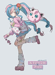 Rule 34 | 1girl, blue hair, blue skirt, catzz, character name, charm (object), commentary request, copyright name, creatures (company), fairy miku (project voltage), flower, full body, game freak, gen 1 pokemon, grey background, hair flower, hair ornament, hatsune miku, holding, holding phone, holding strap, jigglypuff, long hair, long sleeves, looking at another, loose socks, multicolored hair, nail polish, nintendo, outline, phone, pink footwear, pink hair, pink sweater, pokemon, pokemon (creature), project voltage, red flower, red nails, scrunchie, shoes, simple background, skirt, socks, solo, standing, standing on one leg, sweater, twintails, two-tone hair, very long hair, vocaloid, white bag, white outline, white socks, x hair ornament, yellow flower