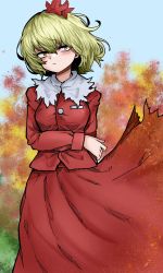 Rule 34 | 1girl, aki shizuha, blonde hair, blue sky, closed mouth, fe (tetsu), hair ornament, highres, leaf, leaf hair ornament, long sleeves, looking at viewer, maple leaf, outdoors, red shirt, red skirt, shirt, short hair, skirt, sky, solo, touhou, yellow eyes