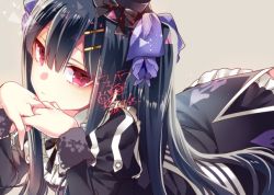 Rule 34 | 1girl, bad id, bad pixiv id, black dress, black hair, black hat, bow, dated, dress, expressionless, flower knight girl, frills, gothic lolita, grey background, hair bow, hair ornament, hairclip, hat, lolita fashion, long hair, looking at viewer, lying, mini hat, mini top hat, on stomach, purple hair, red eyes, signature, simple background, solo, top hat, torikabuto (flower knight girl), twintails, uehara (higanbachi), upper body