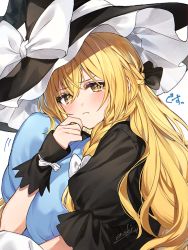 Rule 34 | 1girl, artist name, black dress, black hat, blonde hair, blush, bow, closed mouth, dress, enoki 3106, hair between eyes, hat, hat bow, kirisame marisa, long hair, looking at viewer, short sleeves, signature, solo, touhou, upper body, white bow, witch hat, yellow eyes