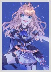 Rule 34 | 1girl, :d, animal ears, aqua eyes, armor, ascot, belt, black jacket, black thighhighs, blonde hair, blue ascot, blue background, blurry, border, commentary, cowboy shot, depth of field, detached sleeves, epaulettes, garter straps, gradient background, grey border, hand up, haruhana aya, holding, holding sword, holding weapon, horse ears, horse girl, horse tail, horseshoe ornament, jacket, kemonomimi mode, leg up, light particles, long hair, long sleeves, looking at viewer, miniskirt, official alternate costume, open mouth, outstretched arm, pleated skirt, short sleeves, shoujo kageki revue starlight, shoujo kageki revue starlight -re live-, shoulder armor, single detached sleeve, skirt, smile, solo, standing, swept bangs, sword, tail, teeth, thighhighs, tiara, upper teeth only, v-shaped eyebrows, wavy hair, weapon, white belt, white skirt, yumeoji shiori