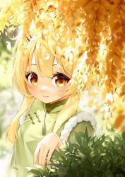 Rule 34 | 1girl, 3:, absurdres, alternate costume, blonde hair, blurry, chinese clothes, commentary request, depth of field, genshin impact, hair between eyes, hair ornament, hairclip, highres, leaf, long sleeves, looking at viewer, lumine (genshin impact), q uouou, rope, short hair, short hair with long locks, sidelocks, solo, yellow eyes