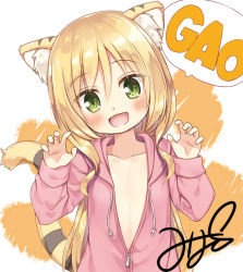 Rule 34 | 1girl, :d, animal ear fluff, animal ears, blonde hair, blush, claw pose, collarbone, commentary request, drawstring, eyes visible through hair, fang, flat chest, gao, green eyes, head tilt, hood, hood down, hoodie, long hair, long sleeves, looking at viewer, open mouth, original, partially unzipped, pink hoodie, signature, smile, solo, speech bubble, striped tail, tail, tiger ears, tiger tail, upper body, yukino minato