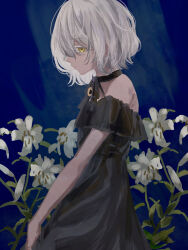 Rule 34 | 1girl, absurdres, bare shoulders, black choker, black dress, blue background, choker, closed mouth, commentary, cowboy shot, dated commentary, dress, expressionless, floral background, from side, half-closed eyes, highres, kudou chitose, light blush, looking at viewer, looking to the side, nijisanji, off-shoulder dress, off shoulder, profile, ribbon choker, short hair, solo, tareme, usurai rairai, virtual youtuber, white hair, white lily, yellow eyes