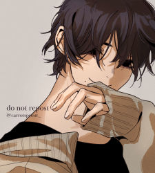 Rule 34 | 1boy, black hair, black shirt, brown sweater, carrotsprout, chainsaw man, covering own mouth, grey background, hair over eyes, highres, looking at viewer, messy hair, mole, mole under mouth, shirt, short hair, simple background, sleeves past wrists, smile, solo, sweater, yoshida hirofumi