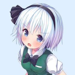 Rule 34 | &gt;:o, 1girl, :o, black bow, blue background, blush, bow, bowtie, frown, hairband, jan (janpx2012), konpaku youmu, open mouth, puffy short sleeves, puffy sleeves, short hair, short sleeves, simple background, solo, touhou, upper body, v-shaped eyebrows, vest, white hair