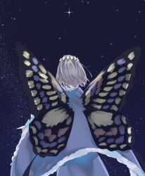 Rule 34 | 1boy, blue cape, blue robe, butterfly wings, cape, diamond hairband, facing away, fate/grand order, fate (series), fur-trimmed cape, fur trim, grey hair, highres, insect wings, male focus, nekotasu, night, oberon (fate), polaris (star), robe, short hair, sky, solo, star (sky), starry sky, wings