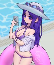 Rule 34 | 1girl, bikini, blurry, blurry background, bow, breasts, caitlyn (league of legends), cellphone, cleavage, closed mouth, cowboy shot, depth of field, eyewear on headwear, grey jacket, hand up, hat, hat bow, highres, holding, holding phone, innertube, jacket, long hair, looking at phone, navel, off shoulder, open clothes, open jacket, original, phone, pool, pool party caitlyn, purple bikini, purple bow, purple eyes, purple hair, signature, smartphone, solo, sparrowl, standing, sun hat, sunglasses, swim ring, swimsuit, white hat