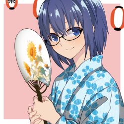 Rule 34 | 1girl, alternate costume, black-framed eyewear, blue eyes, blue hair, blue kimono, blush, border, ciel (tsukihime), closed mouth, commentary, floral print, glasses, hair between eyes, hand fan, hirakawa, holding, holding fan, japanese clothes, kimono, looking at viewer, outside border, paper fan, red background, short hair, simple background, smile, solo, tsukihime, tsukihime (remake), white border, yukata