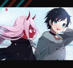 Rule 34 | 10s, 1boy, 1girl, aged down, black cloak, black hair, cloak, coat, colored sclera, commentary, couple, darling in the franxx, fur trim, grey coat, highres, hiro (darling in the franxx), hood, hooded cloak, horns, long hair, oni horns, parka, pink hair, red horns, red pupils, red sclera, short hair, spoilers, wenquangua, winter clothes, winter coat, zero two (darling in the franxx)