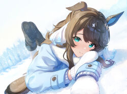 Rule 34 | 1girl, animal ears, ankle boots, aqua eyes, black footwear, blue coat, blush, boots, brown hair, closed mouth, coat, daring tact (umamusume), day, fur-trimmed boots, fur-trimmed coat, fur trim, highres, horse ears, horse girl, horse tail, horseshoe, kashmir 0808, long hair, long sleeves, looking at viewer, lying, mittens, on ground, on stomach, outdoors, smile, snow, solo, swept bangs, tail, umamusume, white mittens, winter