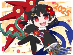 1girl 2025 :3 :d ahoge asymmetrical_wings black_hair black_kimono black_thighhighs blue_wings blush bow chinese_zodiac commentary fang flower frilled_sleeves frills full_body hair_flower hair_ornament hairclip hand_up highres holding holding_polearm holding_weapon houjuu_nue japanese_clothes kimono long_sleeves looking_at_viewer obi open_mouth pointy_ears polearm red_bow red_eyes red_flower red_footwear red_wings rizleting sandals sash short_hair smile snake solo thighhighs touhou trident twitter_username weapon wide_sleeves wings year_of_the_snake