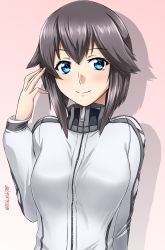 Rule 34 | 1girl, absurdres, akito (sub707), black hair, blue eyes, blush, breasts, gym shirt, hair between eyes, hayasui (kancolle), highres, jacket, kantai collection, long sleeves, looking at viewer, medium breasts, pink background, shadow, shirt, short hair, simple background, smile, solo, track jacket, twitter username, zipper