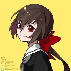 Rule 34 | 1girl, black shirt, bow, brown hair, chinese commentary, closed mouth, grey neckerchief, hair between eyes, hair bow, koto (kyousougiga), kyousougiga, neckerchief, ponytail, red bow, red eyes, sailor collar, shirt, simple background, smile, solo, split mouth, twitter username, upper body, white sailor collar, yellow background, youzaiyouzai112