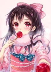 Rule 34 | 10s, 1girl, black hair, blush, bow, candy apple, eating, food, hair between eyes, hair bow, incoming food, japanese clothes, kimono, long hair, looking at viewer, love live!, love live! school idol project, md5 mismatch, pink background, pov, reaching, reaching towards viewer, red eyes, sakura hiyori, simple background, solo, yazawa nico