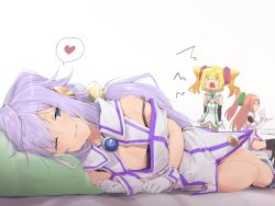 Rule 34 | &gt; &lt;, 1boy, 2girls, blonde hair, blue eyes, commentary, elbow gloves, gloves, hacka doll, hacka doll 1, hacka doll 2, hacka doll 3, highres, long hair, lying, multiple girls, on side, one eye closed, pillow, pink hair, ponytail, purple hair, sitting, smirk, thighhighs, trap, twintails, uno ryoku, virtual youtuber