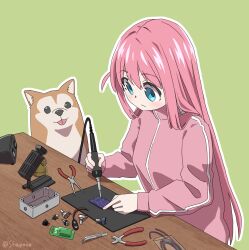 Rule 34 | 1girl, artist name, battery, blue eyes, bocchi the rock!, circuit board, closed mouth, dog, effects pedal, gotoh hitori, green background, highres, holding, jacket, long hair, long sleeves, outline, pink hair, pink jacket, pliers, shapoco, simple background, single vertical stripe, soldering, soldering iron, solo, straight hair, table, track jacket, tweezers, twitter username, white outline, wire