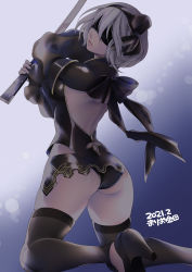Rule 34 | 1girl, ass, back, backless outfit, black bow, black footwear, black thighhighs, blindfold, bow, dated, hair bow, high heels, highres, holding, lips, mario kaneda, nier:automata, nier (series), nier reincarnation, short hair, silver hair, simple background, solo, thighhighs, 2b (nier:automata)