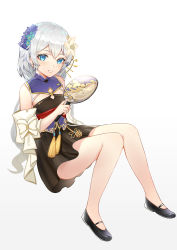 Rule 34 | 1girl, absurdres, bare shoulders, blue eyes, breasts, china dress, chinese clothes, dress, flower, full body, grin, hair between eyes, hair flower, hair ornament, hand fan, highres, holding, honkai (series), honkai impact 3rd, looking at viewer, shoes, simple background, sitting, skirt, small breasts, smile, solo, teeth, theresa apocalypse, zhuge kongming (honkai impact), white background, white flower, white hair, zhourues, zhuge kongming (honkai impact)