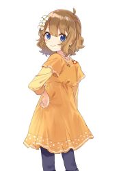 Rule 34 | 1girl, ahoge, blue eyes, blue pants, brown hair, dress, flower, from behind, hair flower, hair ornament, hand on own hip, highres, idolmaster, idolmaster million live!, looking at viewer, nifu, pants, short hair, simple background, smile, solo, suou momoko, white background, yellow dress