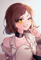 1girl ;d black_choker black_necktie blush bond_en breasts brown_hair choker cleavage collarbone commentary english_commentary grey_background grin highres jacket lips necktie one_eye_closed open_mouth orange_eyes shirt smile solo star_(symbol) summer_belle suulore teeth twitter_username virtual_youtuber white_jacket white_shirt