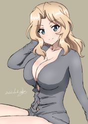 Rule 34 | 1girl, blonde hair, blue eyes, blush, breasts, bukkuri, cleavage, closed mouth, girls und panzer, hair intakes, kay (girls und panzer), large breasts, looking at viewer, no pants, smile, solo