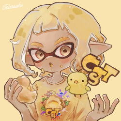 Rule 34 | 1girl, :o, artist name, bird, blonde hair, chick, commentary request, custard, fang, food, food print, highres, holding, holding food, inkling, inkling (language), inkling girl, inkling player character, nintendo, open mouth, pointy ears, print shirt, shirt, short hair, simple background, skin fang, splatoon (series), splatoon 3, tebasaki (teba illust), thick eyebrows, upper body, yellow background, yellow eyes, yellow shirt