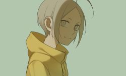 Rule 34 | 19 tian, 1boy, ahoge, blonde hair, child, closed mouth, green background, grey eyes, jian yi, looking at viewer, male focus, short hair, simple background, smile, solo, upper body, weyowang
