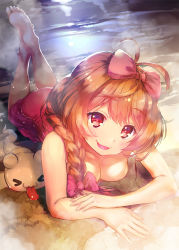 Rule 34 | &gt; &lt;, 1girl, :d, :p, antenna hair, barefoot, blush, bow, braid, breasts, cleavage, ek masato, feet up, french braid, ghost, hair bow, hair over shoulder, long hair, looking at viewer, lumiere (shironeko project), lying, medium breasts, naked towel, on stomach, onsen, open mouth, orange hair, partially submerged, pink bow, pink towel, red eyes, shironeko project, smile, steam, tongue, tongue out, towel, water, wet