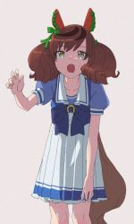 Rule 34 | 1girl, :o, animal ears, blouse, blue bow, blue shirt, bow, brown eyes, brown hair, collarbone, commentary request, ear covers, feet out of frame, grey background, hand up, highres, horse ears, horse girl, horse tail, leaning forward, multicolored hair, nice nature (umamusume), open mouth, pleated skirt, puffy short sleeves, puffy sleeves, purple shirt, school uniform, shirt, short sleeves, simple background, sirataki umauma, skirt, solo, standing, streaked hair, tail, twintails, umamusume, white skirt