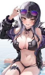Rule 34 | 1girl, black hair, breasts, cleavage, fangs, highres, hololive, hololive english, large breasts, looking at viewer, multicolored hair, open mouth, shiori novella, shiori novella (1st costume), smile, solo, streaked hair, swimsuit, virtual youtuber, white hair, yellow eyes