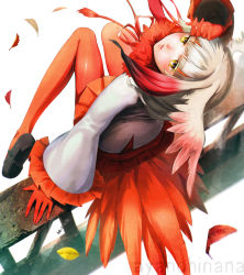Rule 34 | 10s, 1girl, artist name, autumn leaves, ayano hinana, bird tail, black hair, commentary, falling leaves, feathered wings, frilled sleeves, frills, fur collar, gloves, gradient hair, head wings, japanese crested ibis (kemono friends), kemono friends, leaf, long hair, long sleeves, looking at viewer, looking up, multicolored hair, pantyhose, parted lips, pleated skirt, red gloves, red hair, red pantyhose, red skirt, shoes, sitting, skirt, solo, tail, white background, white hair, wide sleeves, wings, yellow eyes