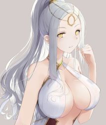 Rule 34 | 1girl, bare shoulders, breasts, cleavage, cloudy.r, dress, epic seven, forehead, grey background, grey hair, hair ornament, highres, judge kise (epic seven), kise (epic seven), large breasts, long hair, looking at viewer, mole, mole under eye, parted lips, ponytail, simple background, solo, white dress, yellow eyes