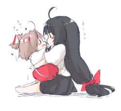 Rule 34 | 10s, 2girls, aged down, ahoge, barefoot, black hair, black skirt, bow, brown hair, closed mouth, eye contact, hachimaki, hair bow, headband, heart, high ponytail, kantai collection, kenoka, long hair, looking at another, multiple girls, open mouth, pleated skirt, red bow, shouhou (kancolle), simple background, skirt, smile, white background, zuihou (kancolle)
