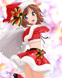 Rule 34 | 1girl, bell, bow, brown eyes, brown hair, capelet, christmas, crop top, death moa, from side, fur-trimmed capelet, fur-trimmed shirt, fur-trimmed skirt, fur trim, girls und panzer, hat, hat bow, highres, holding, holding sack, leg up, light particles, long sleeves, looking at viewer, looking back, midriff, miniskirt, multicolored background, nishizumi miho, open mouth, over shoulder, red capelet, red hat, red shirt, red skirt, sack, santa hat, shirt, short hair, skirt, smile, solo, standing, twitter username