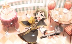 Rule 34 | 1boy, black bow, black bowtie, blue eyes, blush, bow, bowtie, braid, cake, chair, confetti, cup, fingernails, food, highres, holding, holding microphone, idolmaster, idolmaster side-m, idolmaster side-m live on stage!, long sleeves, male focus, microphone, official alternate costume, official art, open mouth, table, teacup, teapot, teeth, upper teeth only, uzuki makio