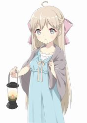 Rule 34 | 1girl, ahoge, blue dress, blush, bow, brown hair, closed mouth, dress, grey eyes, hair bow, hand up, holding, lantern, light brown hair, long hair, looking at viewer, original, pink bow, shawl, grey eyes, simple background, solo, suzuki moeko, white background