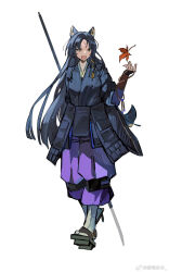 1girl :d animal_ears arknights armor autumn_leaves beads black_hair black_kimono chinese_commentary commentary_request facial_mark forehead_mark full_body geta grey_socks hakama hakama_pants hand_up highres japanese_armor japanese_clothes kimono kusazuri leaf long_hair open_mouth pants parted_bangs purple_hakama saga_(arknights) short_kimono simple_background sketch sleeves_pushed_up smile socks solo standing tabi vambraces wading white_background xianghe_bingshui_(pjhdg) yellow_eyes